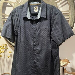 Voyage Men's Black Shirt